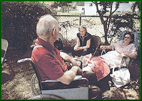 Mama, Daddy, and Little Nellie